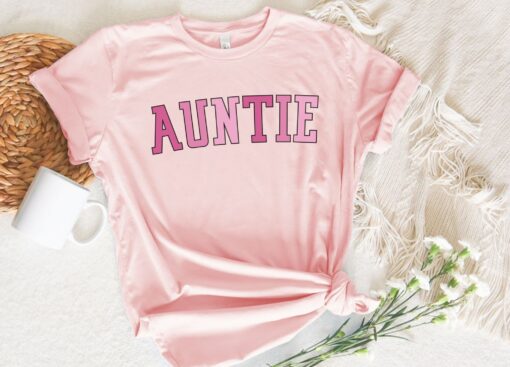 girl auntie shirt for new aunts cute pregnancy reveal tee unique aunt gifts baby announcement t shirt 4a7y6