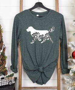 golden retriever mom sweatshirt for dog moms cute dog shirt for animal lovers perfect gift for christmas and mothers day xxwgl