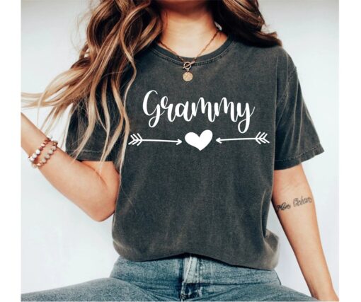 grammy shirt for grandma mothers day gift heart t shirt unique grammy birthday idea womens apparel ysayl