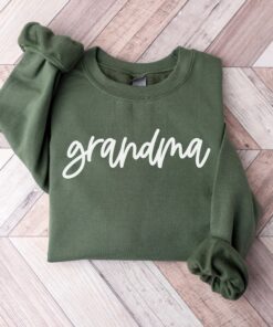 grandma sweatshirt nana hoodie funny mom life shirt personalized mothers day gifts for new moms and grandmothers f0lpf