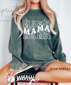 groovy mama sweatshirt retro style mom hoodie for mothers day cute mom life shirt unique personalized gift pnxc0