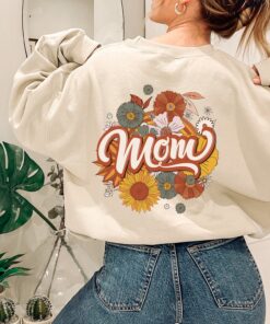 groovy retro floral mom shirt graphic tee for new moms cute flower mom t shirt gift for mothers day kc6ez