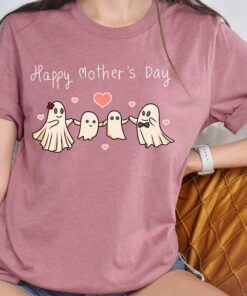 happy mothers day ghost shirt for mom to be cute spooky tee unique gift from kids best mom ever shirt nmc7i