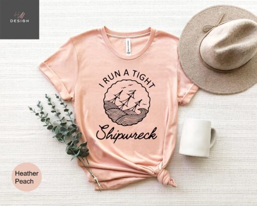 i run a tight shipwreck shirt funny mom life tee for mothers day best mom ever gift unique shipwreck design 4jhgz