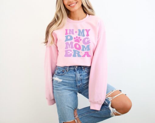 in my dog mom era sweatshirt cute dog lovers t shirt funny gifts for dog moms and pet owners ph5pj