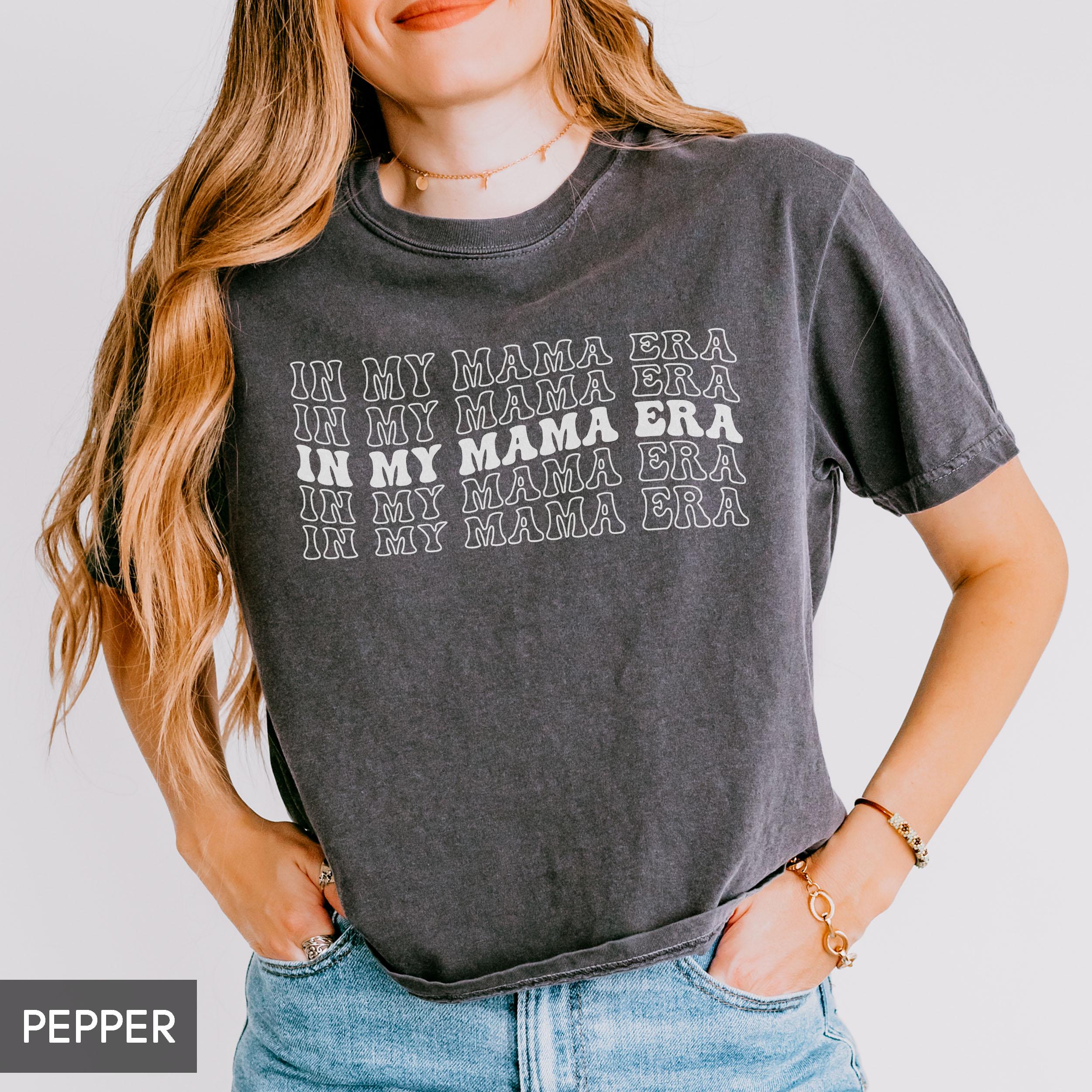 in my mama era shirt for moms trendy cropped oversized t shirt retro mama tee for mothers day and birthdays