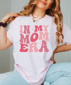 in my mom era shirt retro tee for mothers day best mom ever shirt for moms to be personalized mom gifts t3tgu