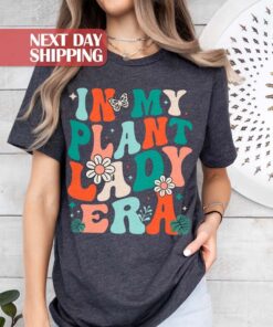 in my plant lady era shirt for plant lovers unique gifts for mom flower tee for plant enthusiasts 5kdp4