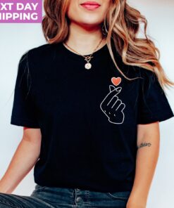 korean finger heart symbol t shirt for k pop fans cute k pop tee for him and her unique finger love design fycap