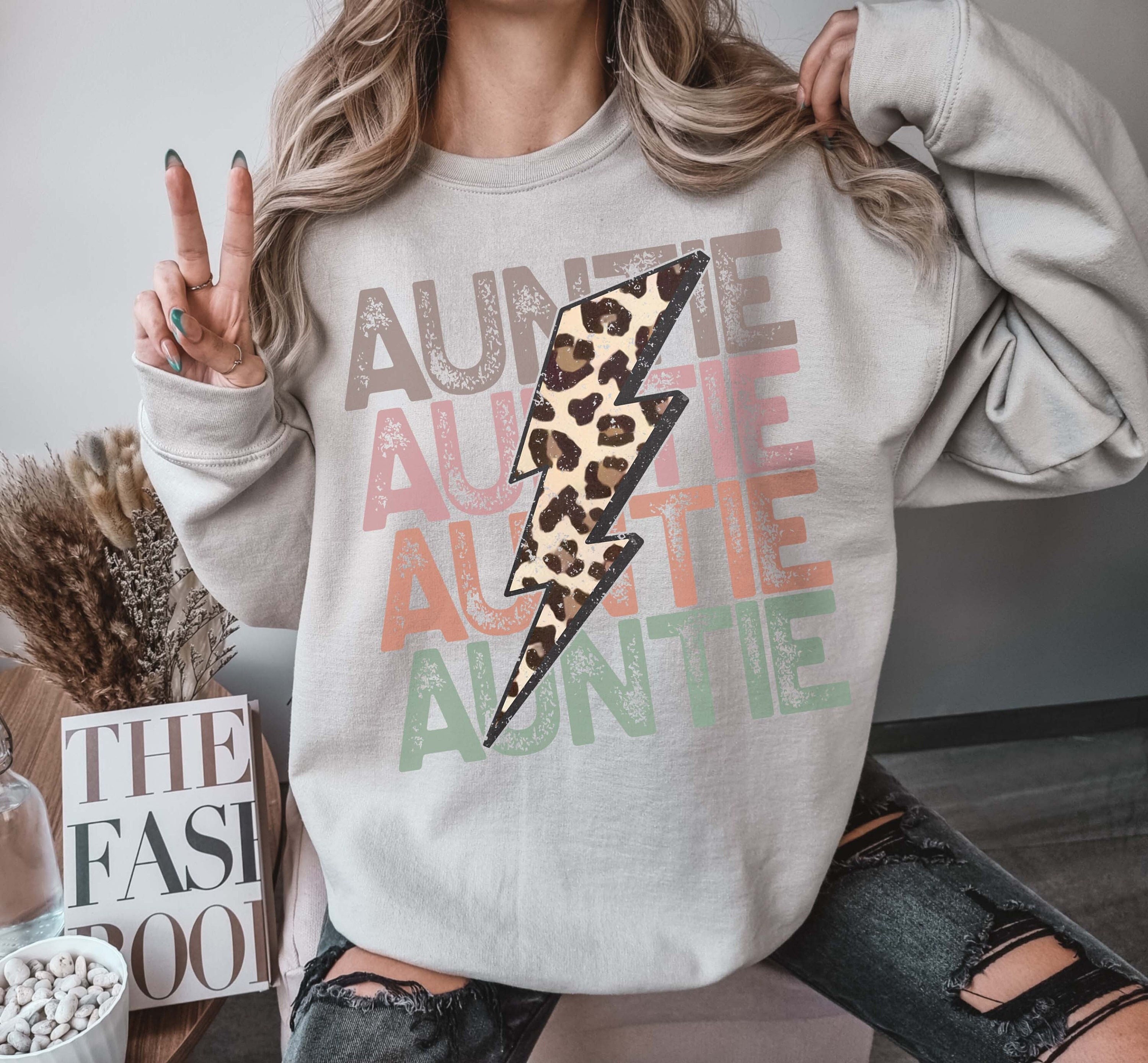 leopard aunt t shirt best aunt ever gift for new auntie aunt to be cute aunt crewneck sweatshirt syjvz scaled