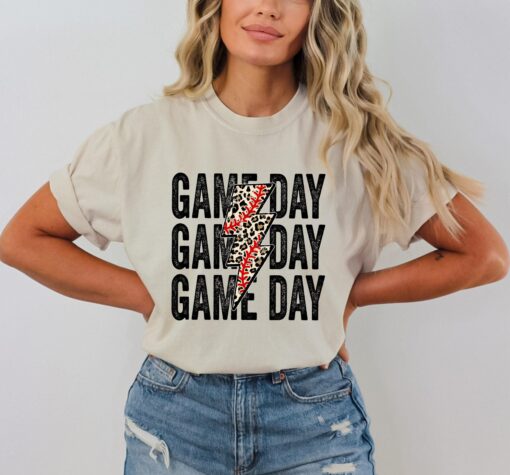 leopard baseball mom shirt for game day stylish baseball team fan t shirt comfort colors 55fgn scaled