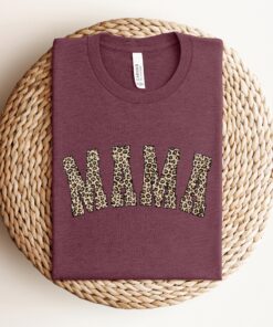 leopard mama shirt cute mom shirt for mothers day gift unique mama shirts perfect for mom life xtwt3