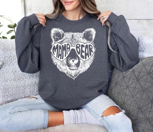 mama bear sweatshirt retro mom life crewneck funny t shirt for new moms baby shower gift unique motherhood apparel hjtz3