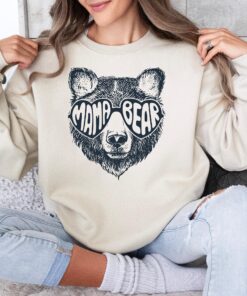 mama bear sweatshirt retro mom life crewneck funny t shirt for new moms baby shower gift unique motherhood apparel jgc7t