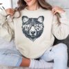 Mama Bear Sweatshirt Retro Mom Life Crewneck Funny T-Shirt for New Moms Baby Shower Gift Unique Motherhood Apparel