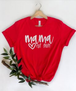 mama est 2021 shirt for mom life funny mommy t shirt cute mothers day gift personalized mom to be shirt advcb