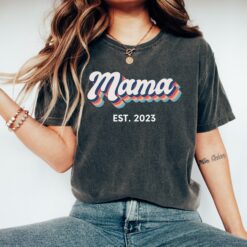 mama established 2023 shirt cute retro new mom tee personalized mama reveal t shirt for mothers day gifts bsquw