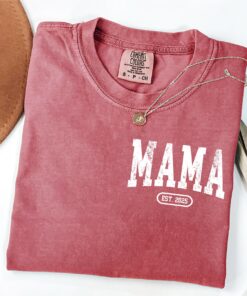 mama pocket shirt for new mothers personalized mothers day shirt cute mom life crewneck top e9rgj