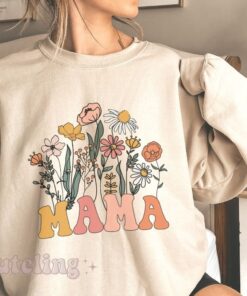 mama sweatshirt with wildflowers retro design best mom ever shirt for mothers day new mom gift est 2023 woctp