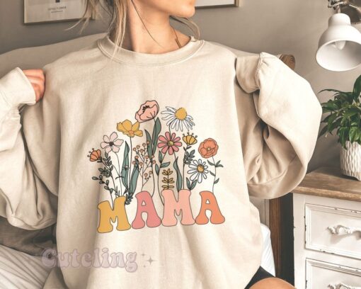 mama sweatshirt with wildflowers retro design best mom ever shirt for mothers day new mom gift est 2023 woctp