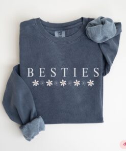 matching best friend sweatshirts for girls weekend trip comfort colors crewneck pullover gift for besties and soul sisters qsadb