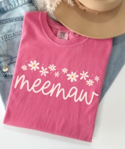 meemaw shirt for new grandma pregnancy reveal daisy design unique grandma gift for christmas and special occasions act2u