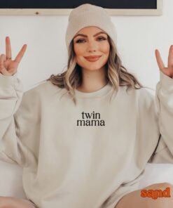 minimalist twin mama sweatshirt for twin moms crewneck maternity gift unique twin pregnancy announcement shirt 97jvx