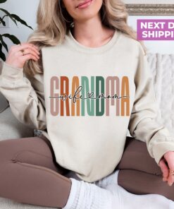 mom and grandma sweatshirt for pregnancy announcement funny mothers day shirt gift for grandmas jdwkb