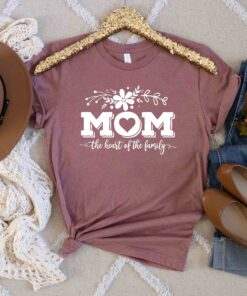 mom heart of the family shirt cute mom life tee best mom ever gift mothers day shirts for moms rxea0