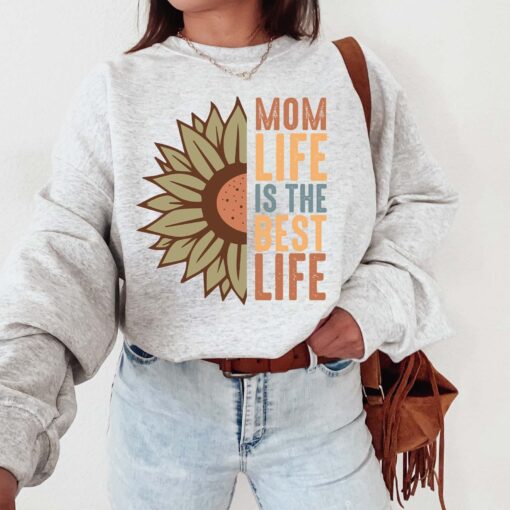 mom life is the best life sweatshirt cute mom shirt for mothers day best mom ever gift for new moms 5cw1f