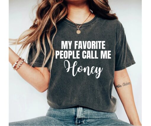 mom life shirt best mom ever tee personalized grandma couple wedding shirts funny wifey t shirt for mothers day gl4to