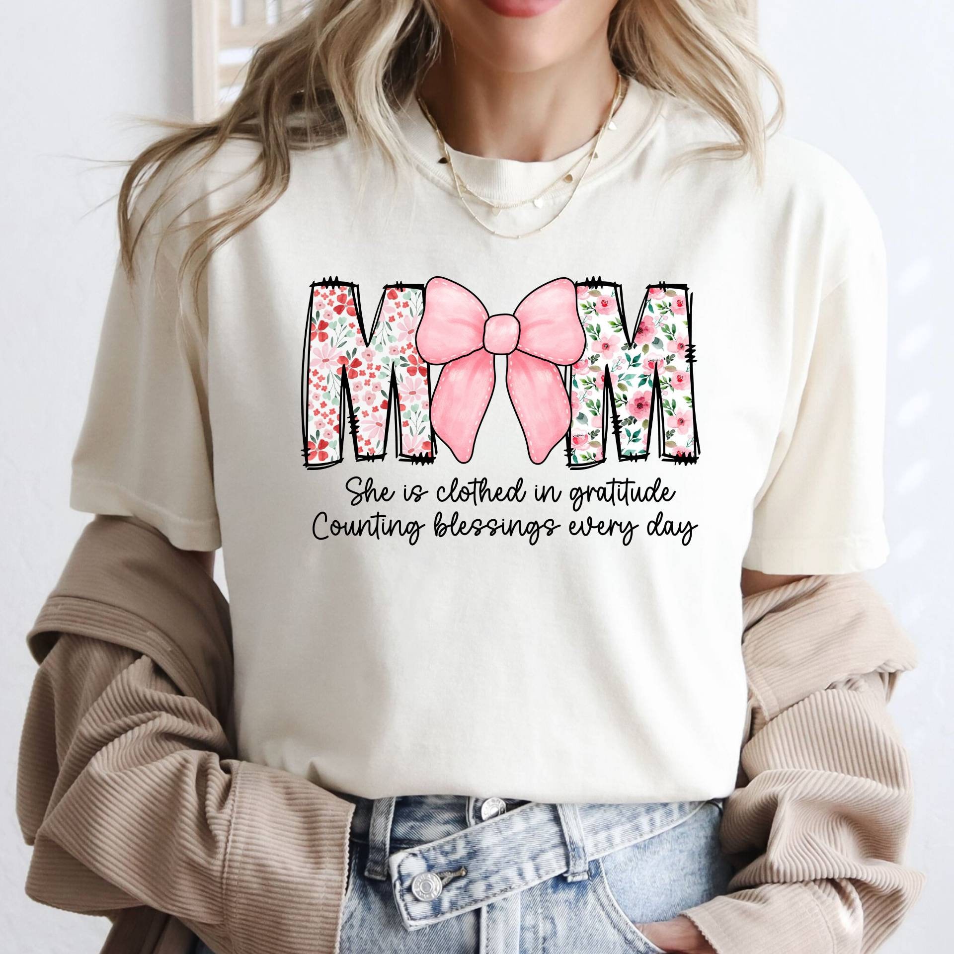 mom shirt with bible verses and wildflowers design gratitude counting blessings everyday vintage mom t shirt ket24