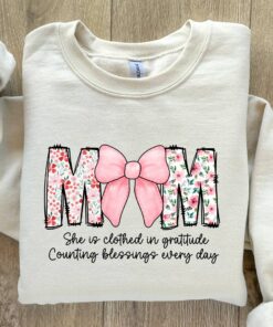 mom sweatshirt with gratitude bible verse and wildflowers design for best mom ever gifts and everyday comfort abpd1