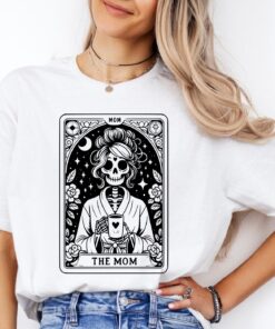 mom tarot card shirt with skeleton design for mothers day unique gift for mom and motherhood celebration wckhg