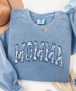 momma sweatshirt for new moms pregnancy reveal and baby shower chinoiserie mama crewneck mothers day gift zw7eo