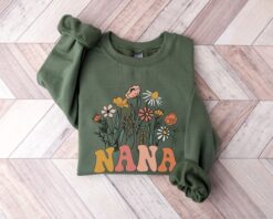 nana sweatshirt with wildflowers for new grandmother est 2024 pregnancy announcement and baby reveal gift uayqq