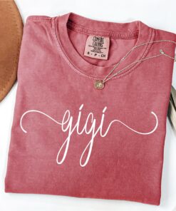 new grandma shirt cute nana gift for grandma announcement unique gigi shirt from daughter celebrating new grandma life tbu4u