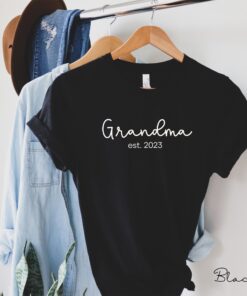 new grandma shirt established 2023 pregnancy reveal tee best grandma ever t shirt for mothers day gifts cvmmf