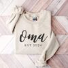 oma est 2025 sweatshirt custom crewneck for grandma pregnancy announcement unique mothers day gift for oma to be d86yb scaled