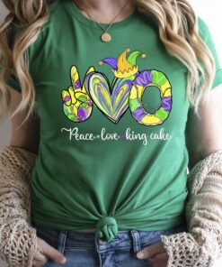 peace love king cake mardi gras shirt funny tee for mardi gras celebration unique mardi gras t shirt gift h7j0e