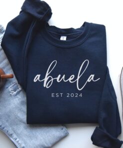 personalized abuela sweatshirt custom crewneck est 2025 pregnancy announcement unique abuela gift for expecting grandmothers ngm7a