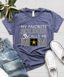 personalized army mom shirt my favorite soldier calls me mom shirt unique soldier mother t shirt for army family day cilwv