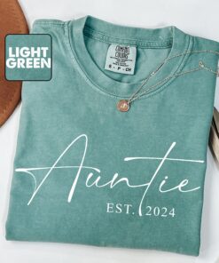 personalized aunt est 2024 t shirt custom aunt to be shirt baby announcement tee matching family gifts apcml