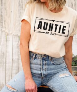 personalized aunt shirt custom auntie t shirt for new aunt pregnancy announcement gift aunt to be 2023 mom birthday vjr2g