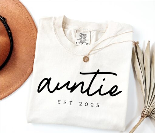personalized aunt shirt for mothers day funny auntie gift cool aunt birthday t shirt new aunt life tee