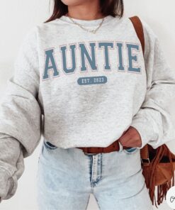 personalized aunt sweatshirt custom auntie est 2023 hoodie new aunt shirt birthday gift for aunt sister t shirt yfcbx