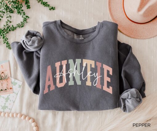 personalized aunt sweatshirt custom auntie shirt unique aunt gifts baby announcement gift for aunt
