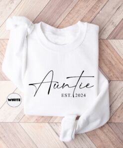 personalized aunt sweatshirt custom hoodie new auntie gift cool aunt outfit baby announcement apparel 8mxat