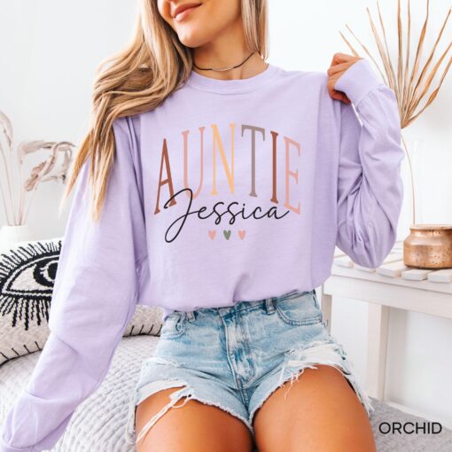 personalized auntie long sleeve t shirt custom gift for aunt pregnancy reveal birthday cute aunt shirt oswcg