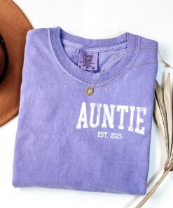 personalized auntie pocket shirt for new aunts cute sister gift aunt announcement aunt est year bhklt